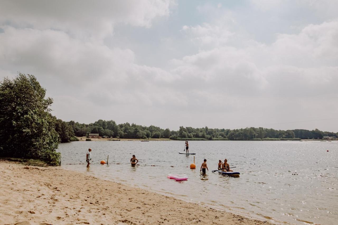 Schiffdorf Glampingresort Raus Am See In Spaden المظهر الخارجي الصورة